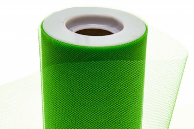 Фатин в шпульках 16-146, 10 гр/м2, шир. 15 см (в нам. 25+/-1 м), цвет зелёный - купить в Тюмени. Цена: 100.69 руб.