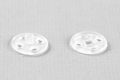 Кнопки пришивные пластиковые 10 мм, блистер 24шт, цв.-прозрачные - купить в Тюмени. Цена: 48.41 руб.